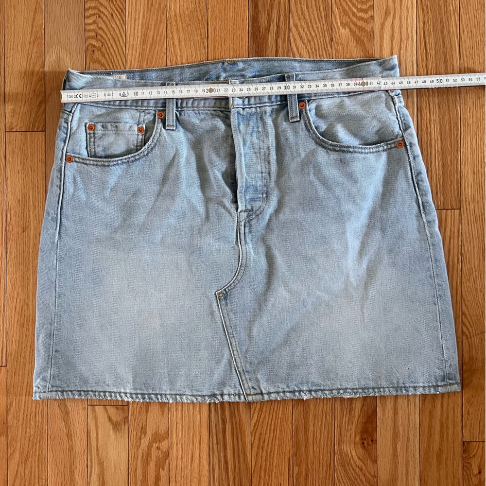 Levi’s Denim Mini Skirt